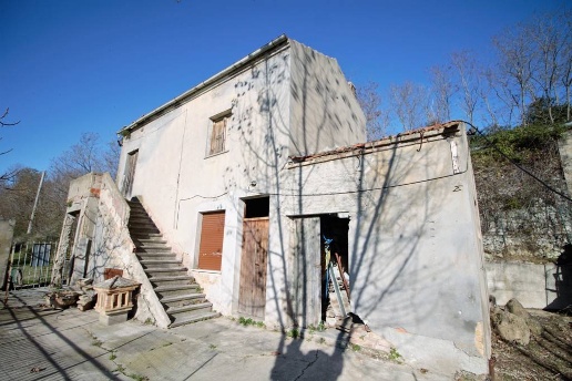 casa indipendente in vendita a Silvi in zona Pianacce