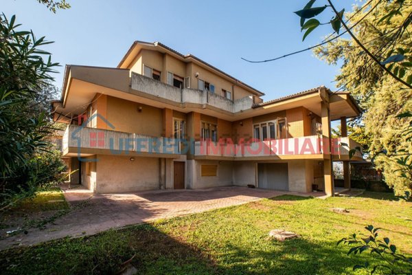 casa indipendente in vendita a Silvi in zona Silvi Paese