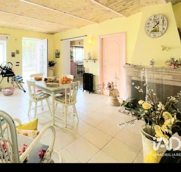 casa indipendente in vendita a Silvi