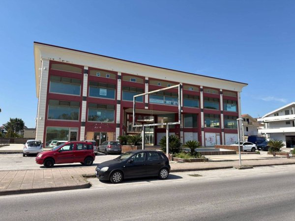 appartamento in vendita a Silvi in zona Santo Stefano