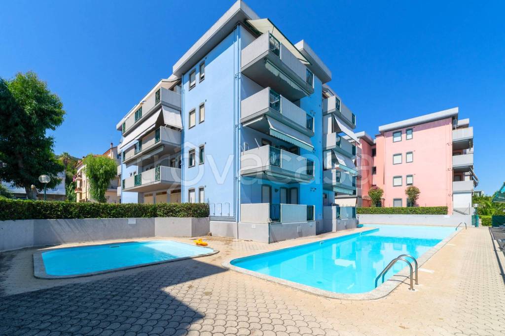 appartamento in vendita a Silvi in zona Silvi Marina