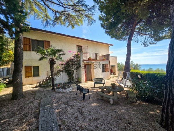 casa indipendente in vendita a Silvi in zona Pianacce