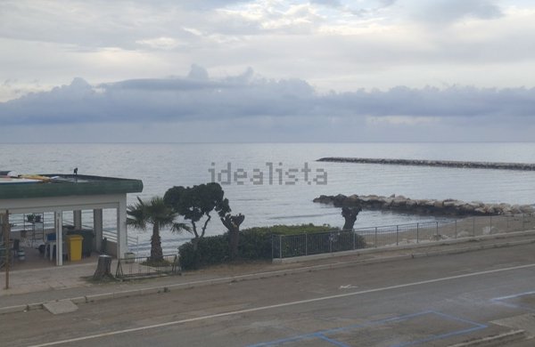 appartamento in vendita a Silvi in zona Silville