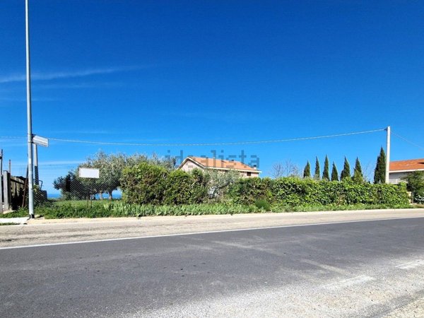 terreno in vendita a Silvi in zona Pianacce