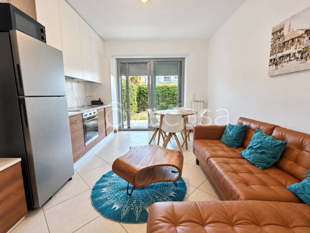 appartamento in vendita a Silvi in zona Silville