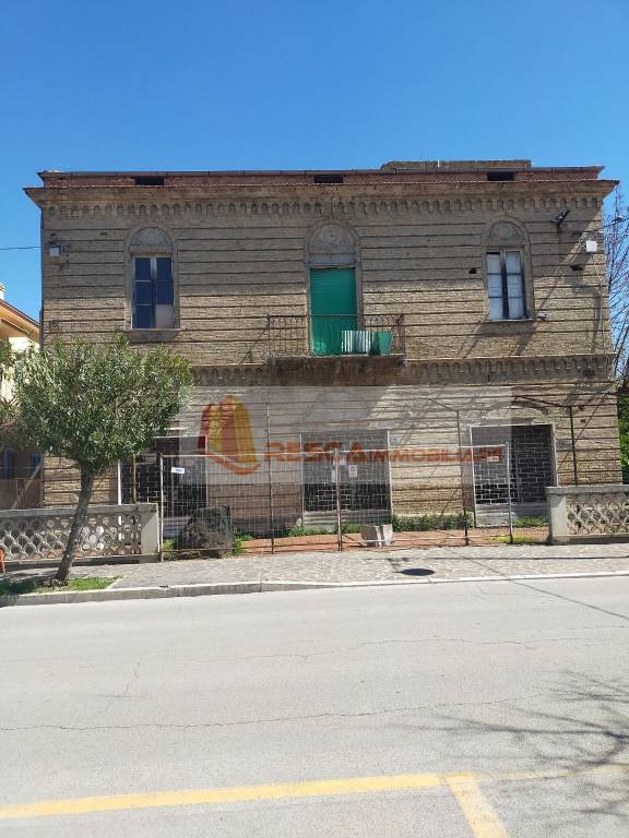 appartamento in vendita a Silvi in zona Silvi Marina
