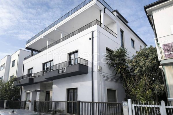 appartamento in vendita a Silvi in zona Silvi Marina