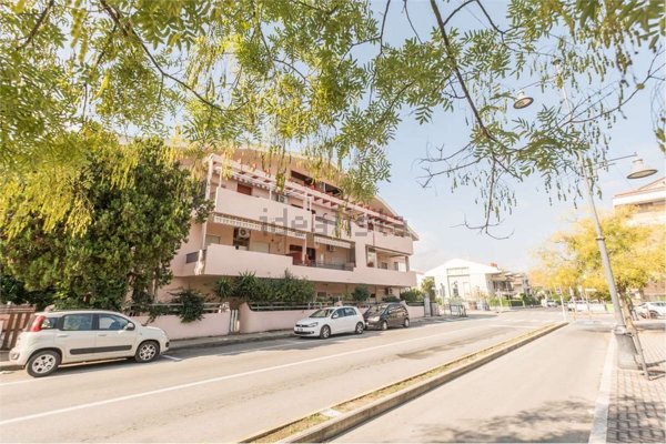 appartamento in vendita a Silvi in zona Silvi Marina