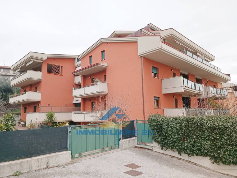 appartamento in vendita a Teramo in zona Centro Città