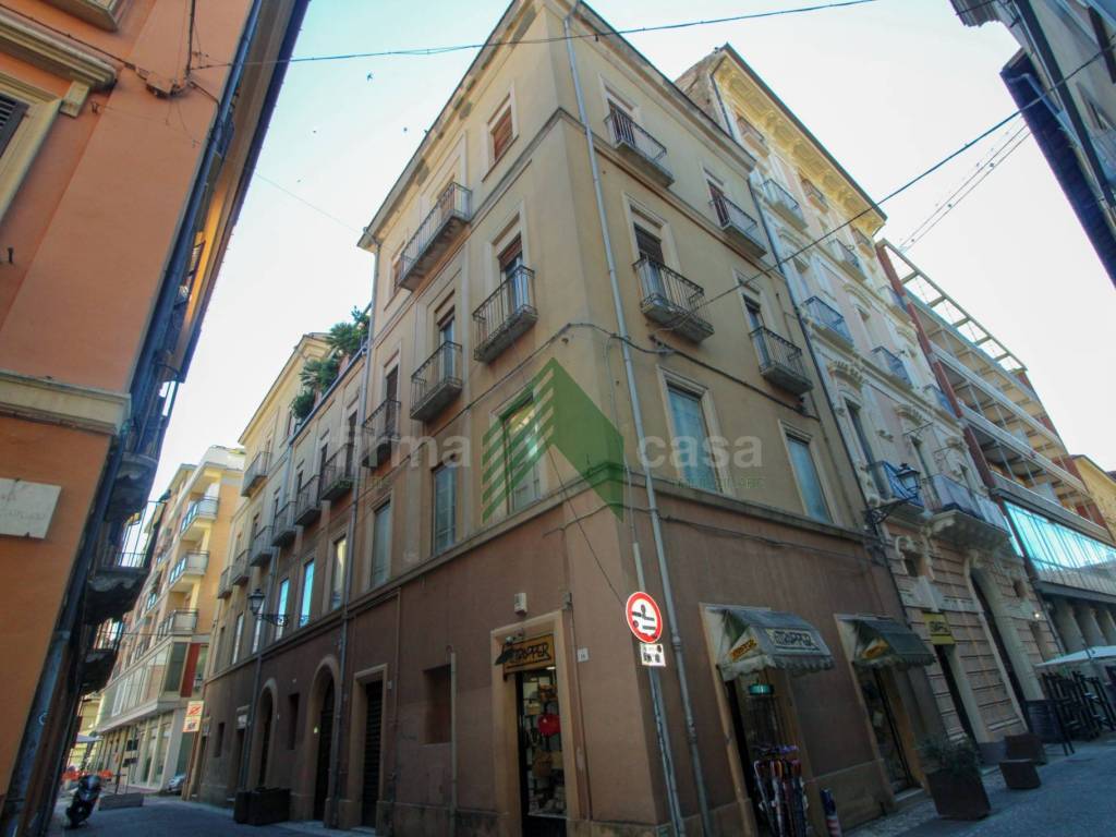 intera palazzina in vendita a Teramo