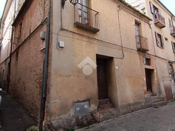 casa indipendente in vendita a Teramo