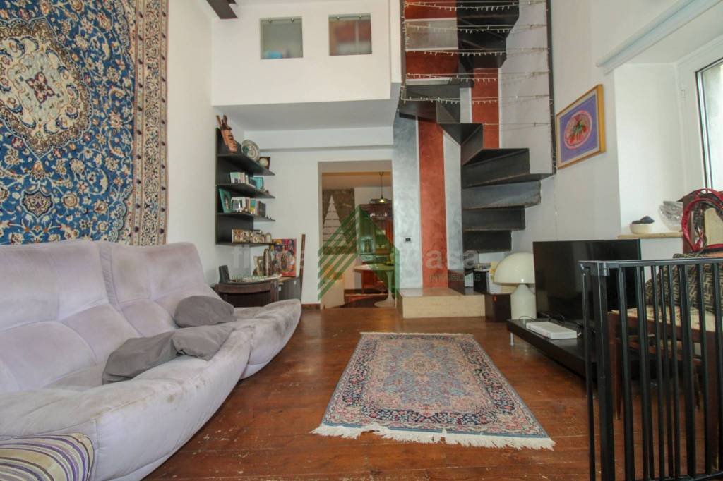 casa indipendente in vendita a Teramo in zona Centro Città