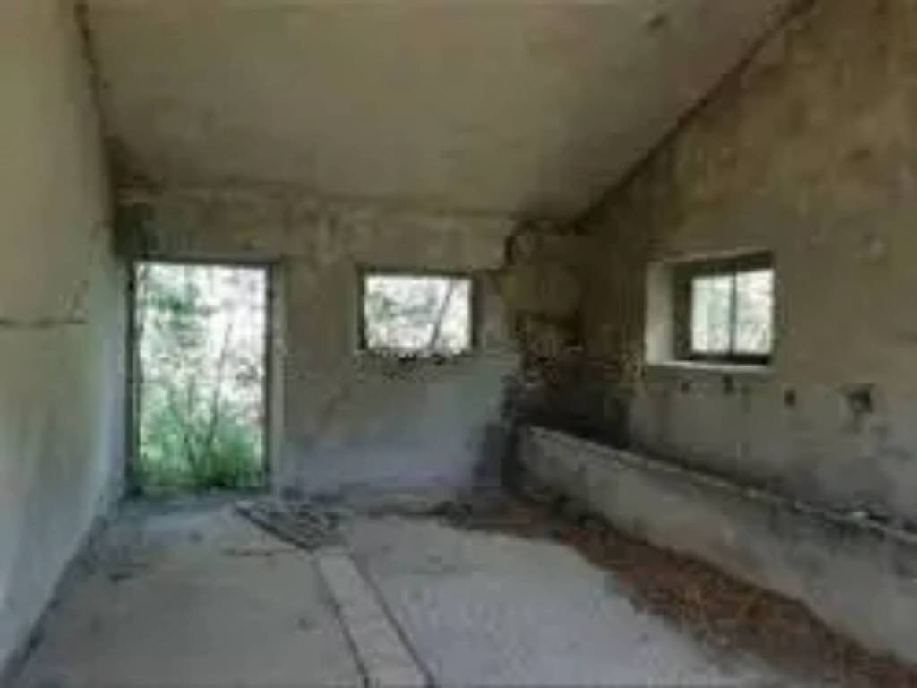 casa indipendente in vendita a Teramo in zona Varano