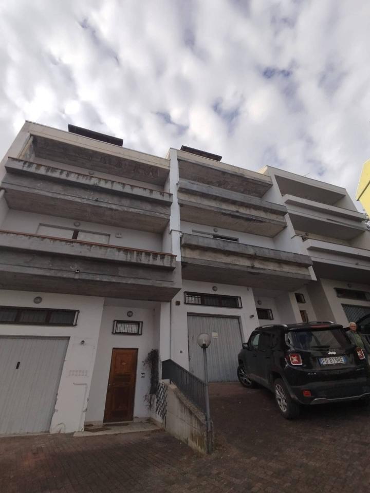 casa indipendente in vendita a Teramo