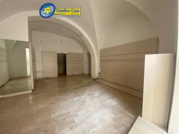 locale commerciale in vendita a Teramo in zona Centro Città