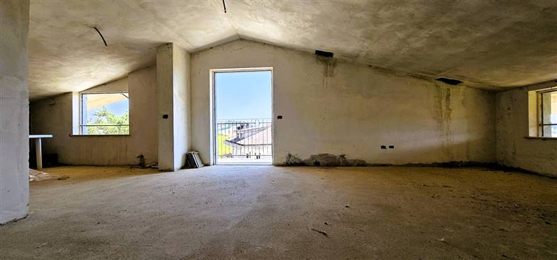 appartamento in vendita a Teramo in zona Caprafico