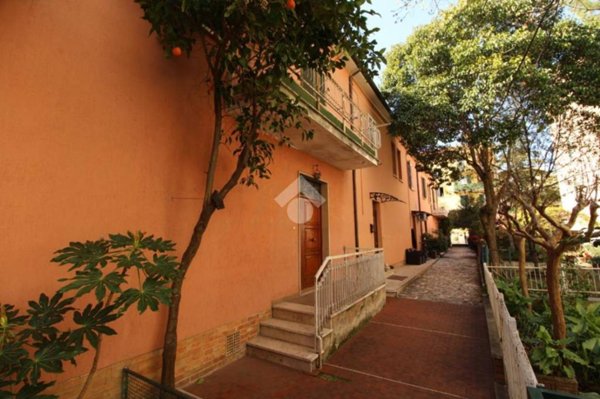 casa indipendente in vendita a Teramo