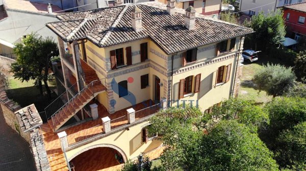 casa indipendente in vendita a Teramo in zona Centro Città