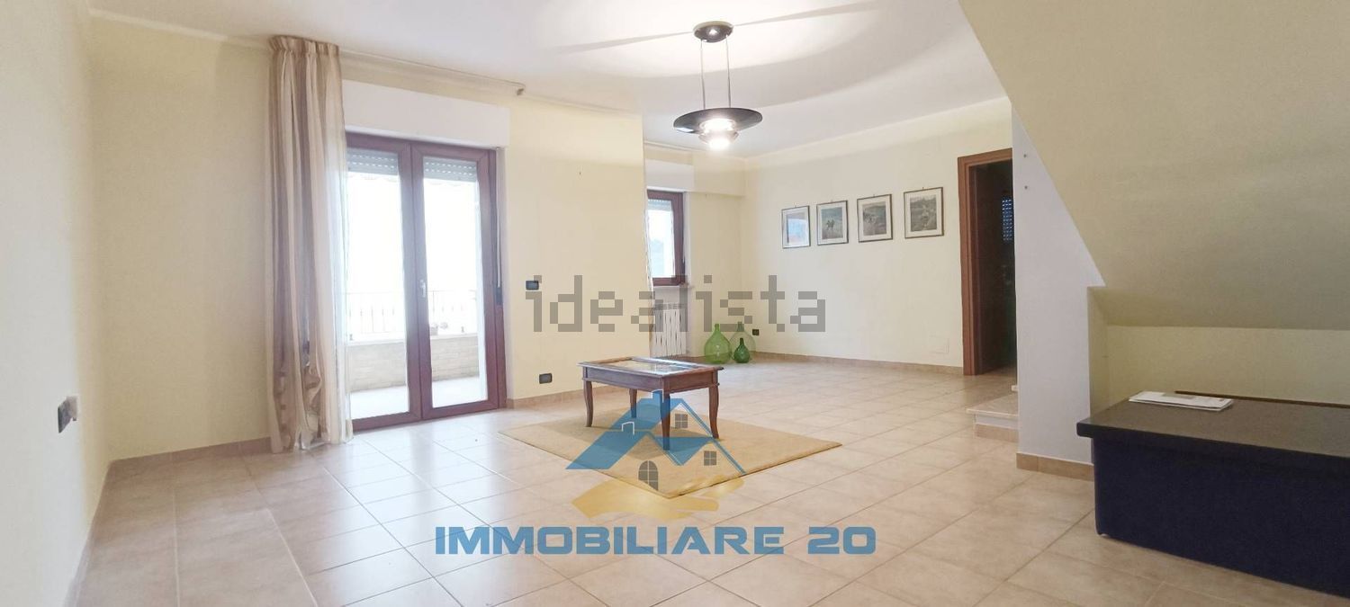 appartamento in vendita a Teramo in zona Piano D'Accio