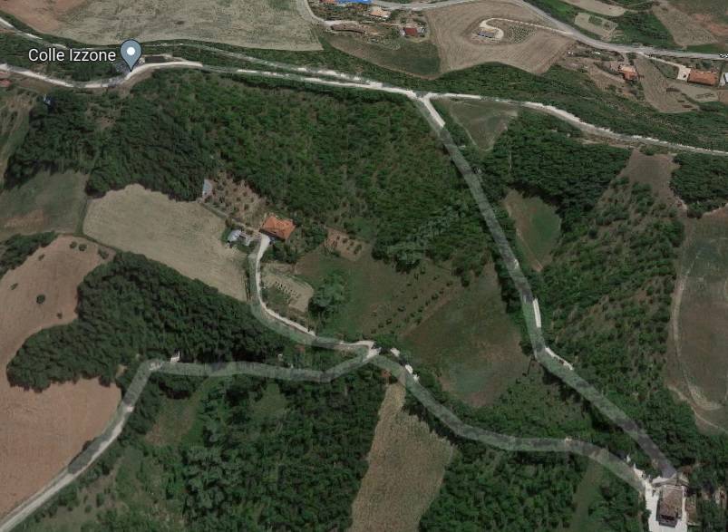 casa indipendente in vendita a Teramo in zona Villa Romita