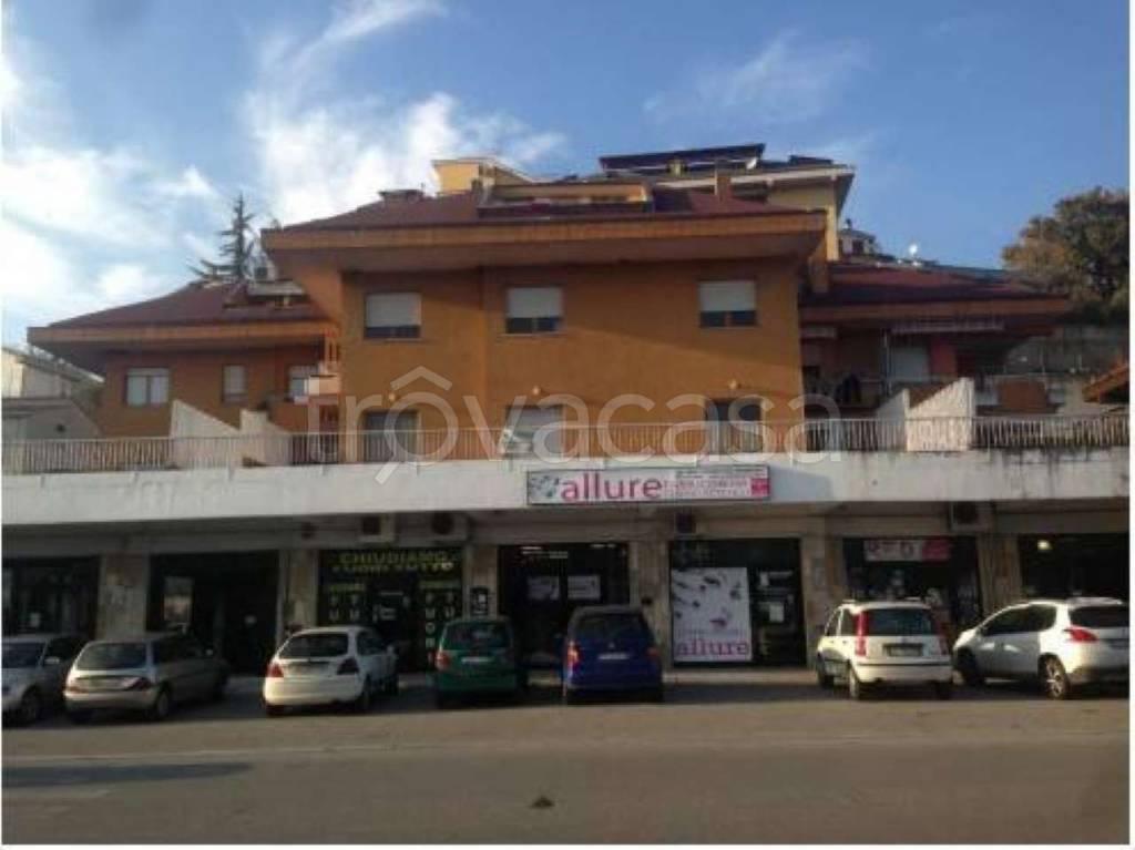 negozio in vendita a Teramo