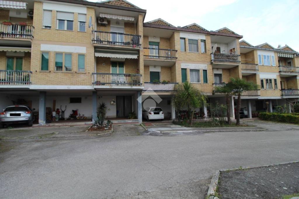 appartamento in vendita a Teramo in zona Sant'Atto