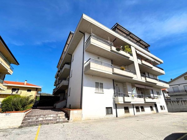 appartamento in vendita a Teramo in zona San Nicolò a Tordino