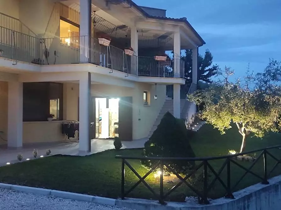 casa indipendente in vendita a Teramo