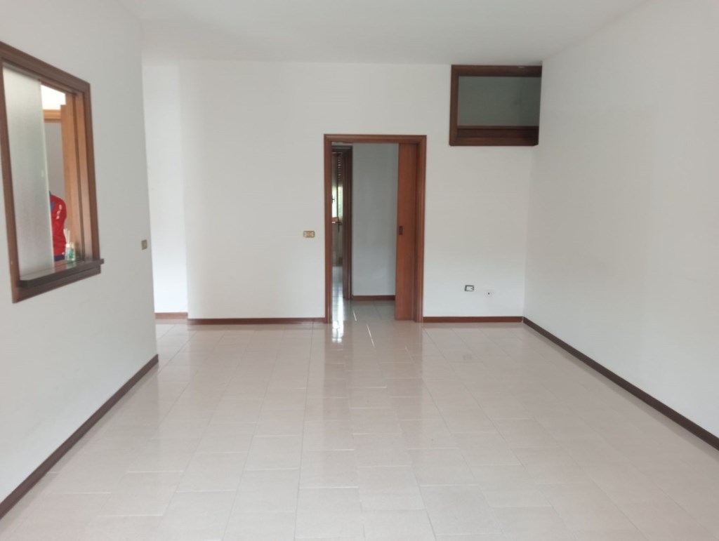 appartamento in vendita a Teramo in zona Contrada Piano Della Lente