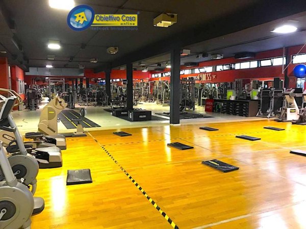 negozio in vendita a Teramo in zona Centro Città