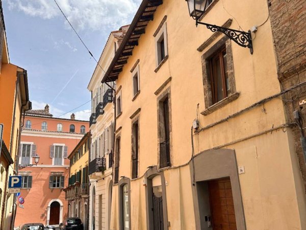 appartamento in vendita a Teramo in zona Centro Città