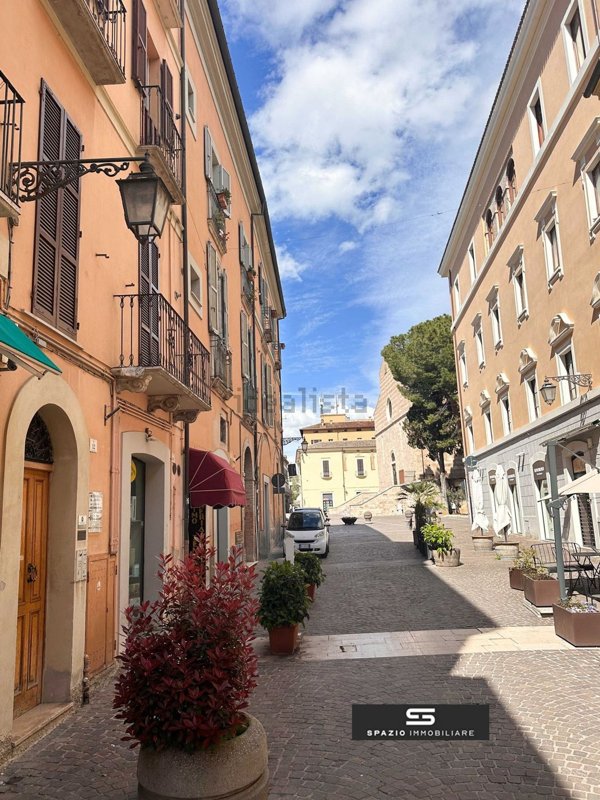 appartamento in vendita a Teramo in zona Centro Città