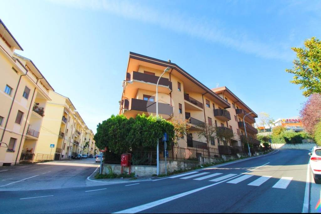 casa indipendente in vendita a Teramo in zona Centro Città