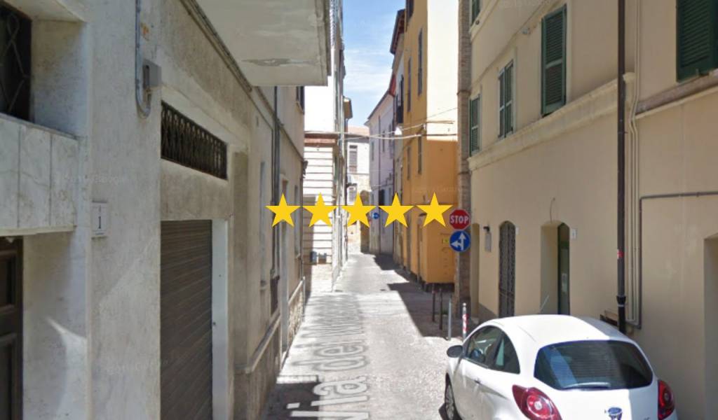 casa indipendente in vendita a Teramo