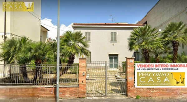casa indipendente in vendita a Teramo