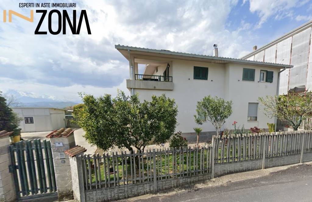 appartamento in vendita a Teramo in zona Nepezzano