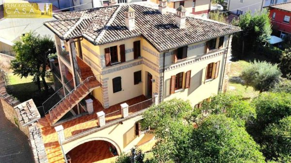 casa indipendente in vendita a Teramo in zona Centro Città