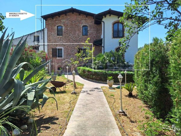 casa indipendente in vendita a Teramo in zona Centro Città