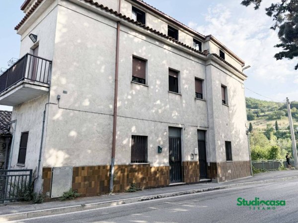appartamento in vendita a Teramo in zona Centro Città