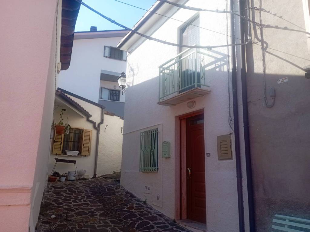 casa indipendente in vendita a Teramo