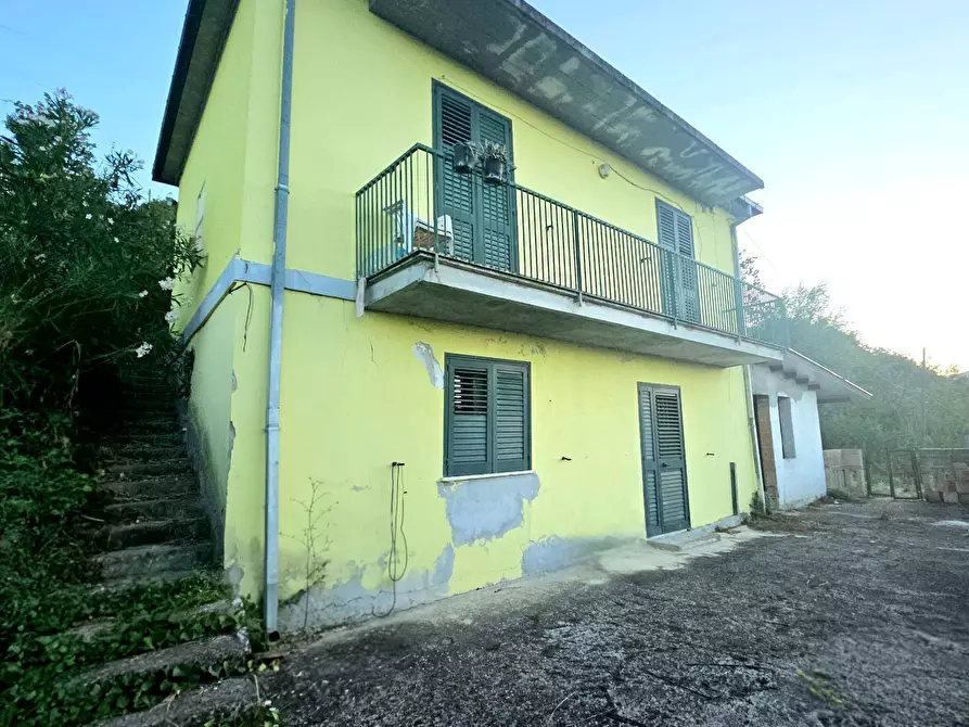 casa indipendente in vendita a Teramo in zona Centro Città