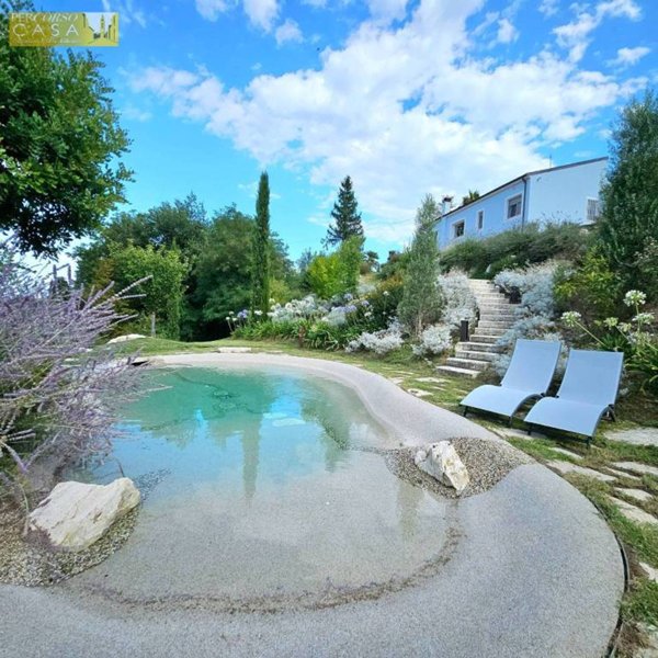 casa indipendente in vendita a Teramo in zona Centro Città