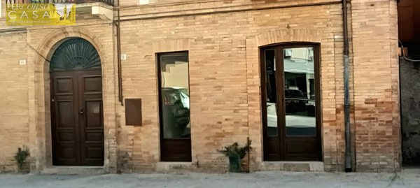 casa indipendente in vendita a Teramo in zona Centro Città