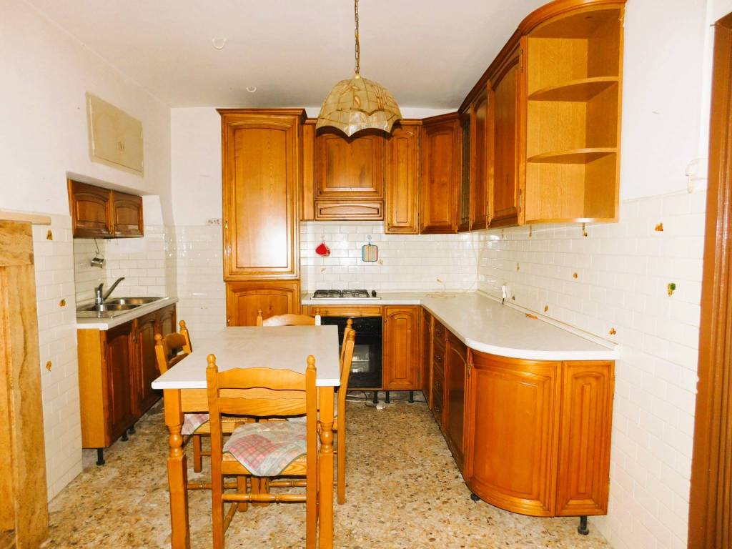 casa indipendente in vendita a Teramo in zona Putignano