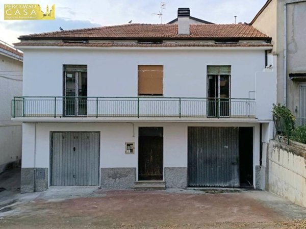 casa indipendente in vendita a Teramo in zona Villa Vomano