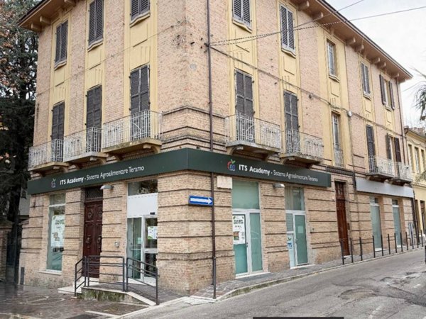 appartamento in vendita a Teramo in zona Centro Città
