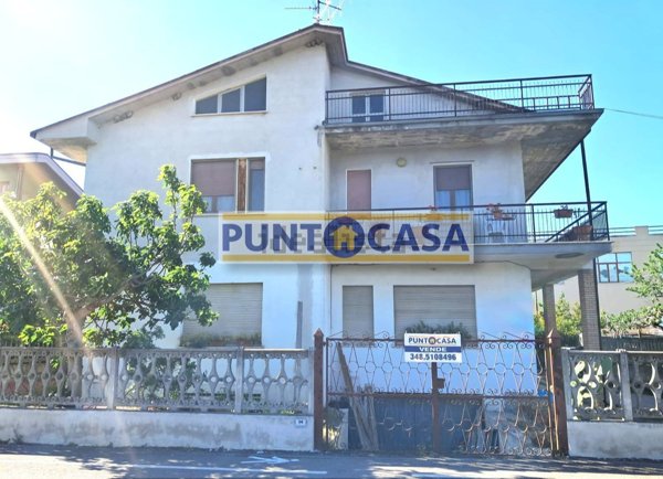 appartamento in vendita a Teramo in zona San Nicolò a Tordino