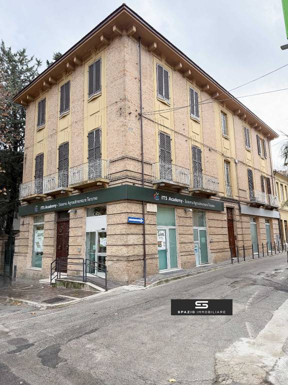 appartamento in vendita a Teramo in zona Centro Città