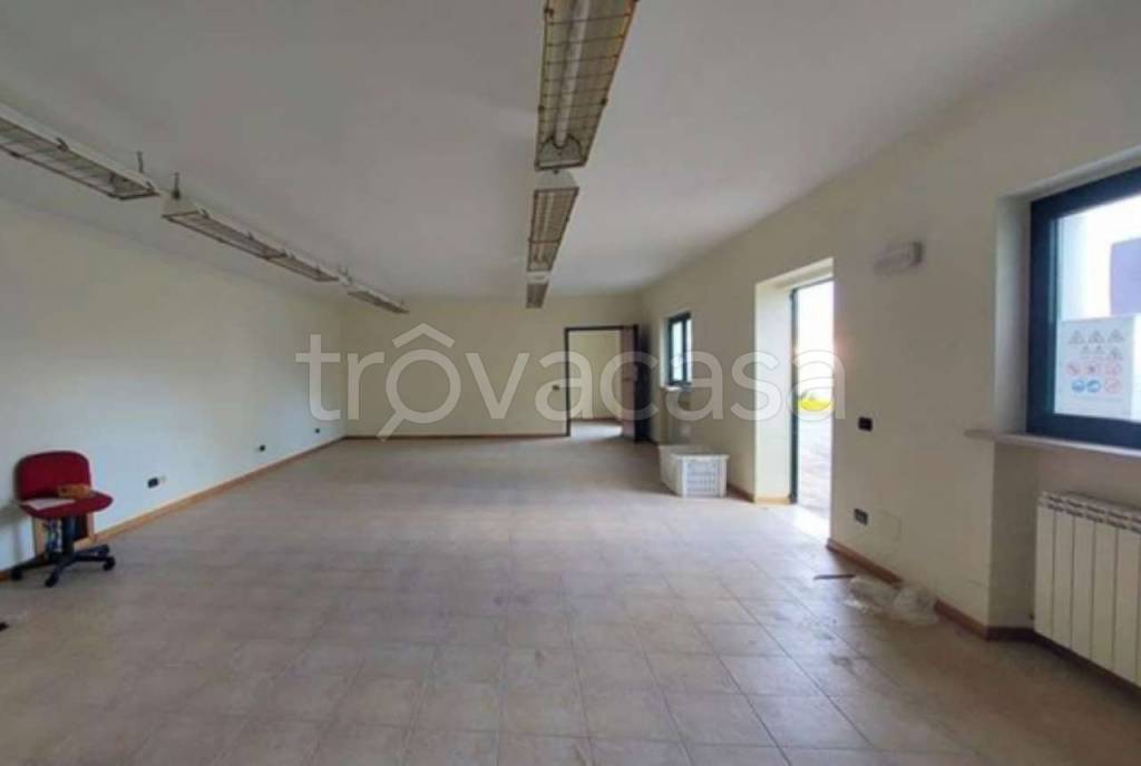 ufficio in vendita a Teramo in zona Castagneto