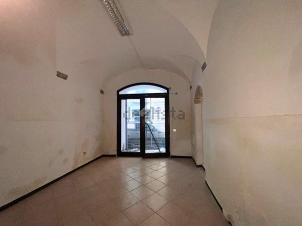 locale di sgombero in vendita a Teramo